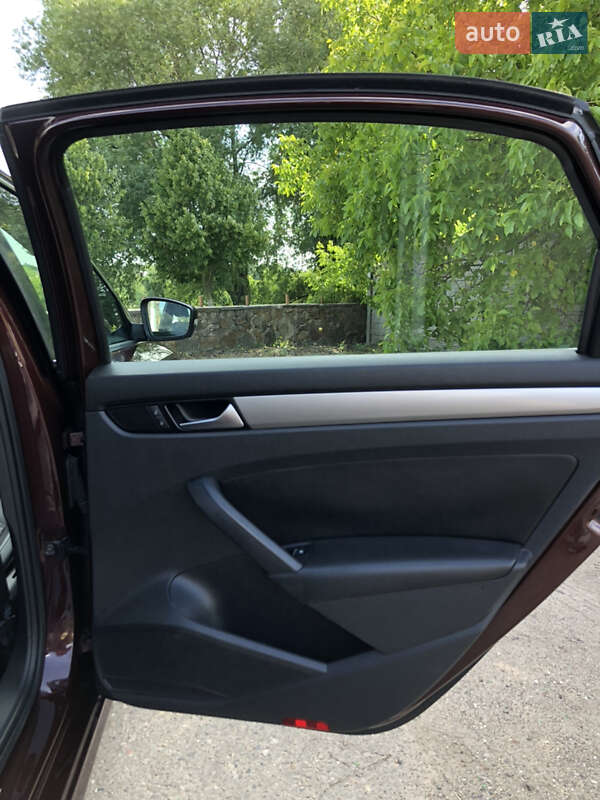 Volkswagen Passat 2013