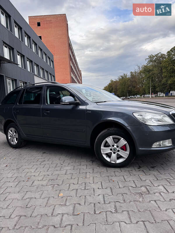Skoda Octavia 2011