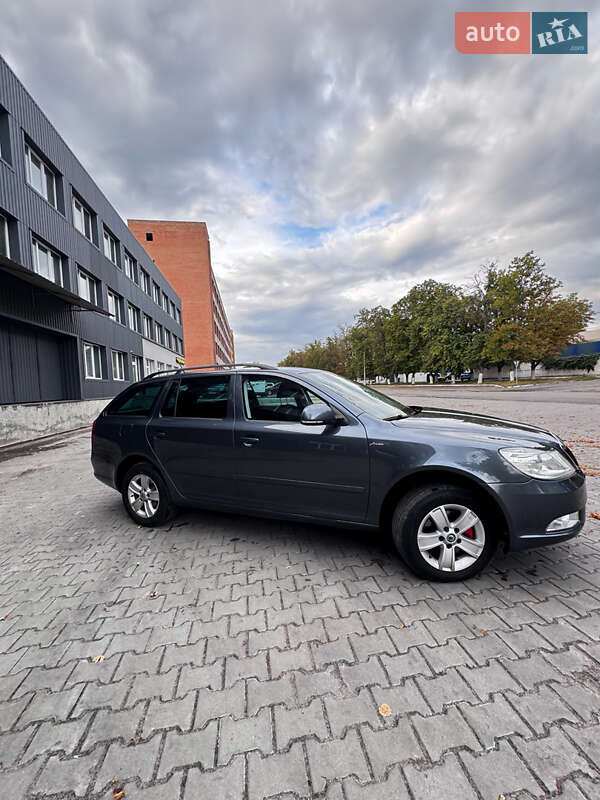 Skoda Octavia 2011