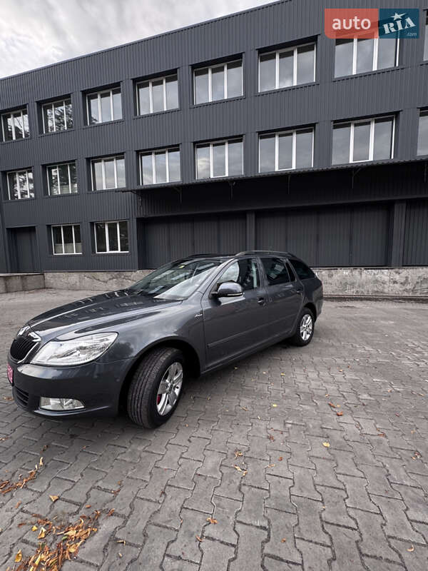 Skoda Octavia 2011
