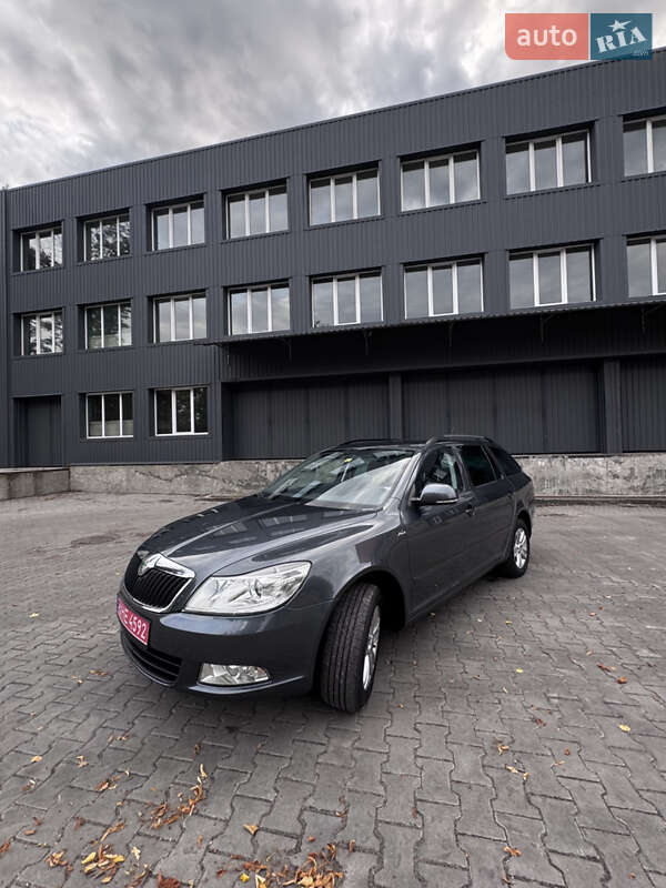 Skoda Octavia 2011