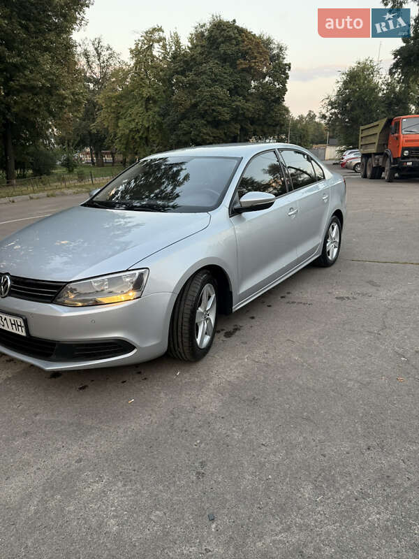 Volkswagen Jetta 2011