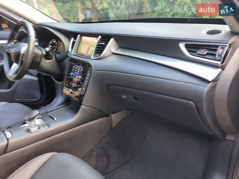 Infiniti-23