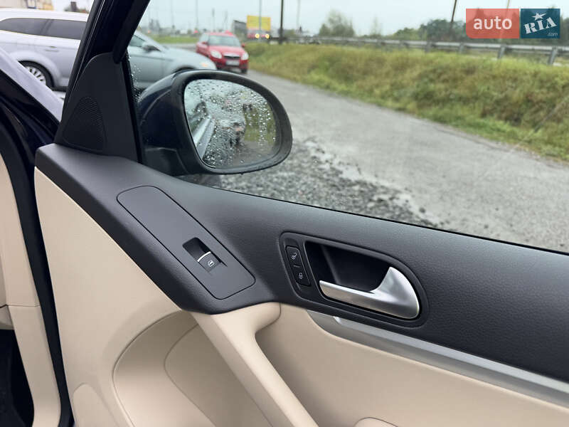 Volkswagen Tiguan 2015