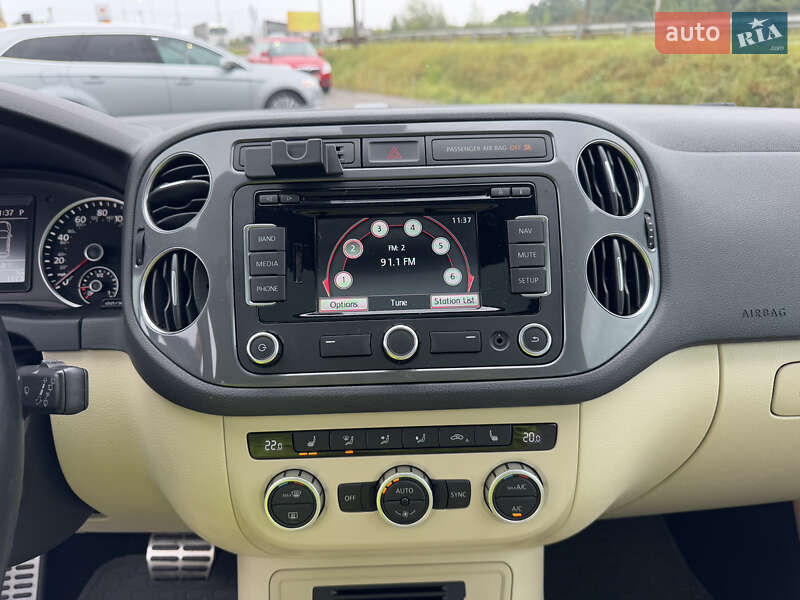 Volkswagen Tiguan 2015