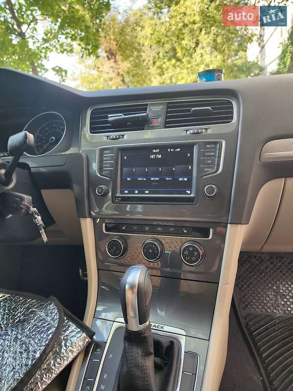 Volkswagen Golf 2017