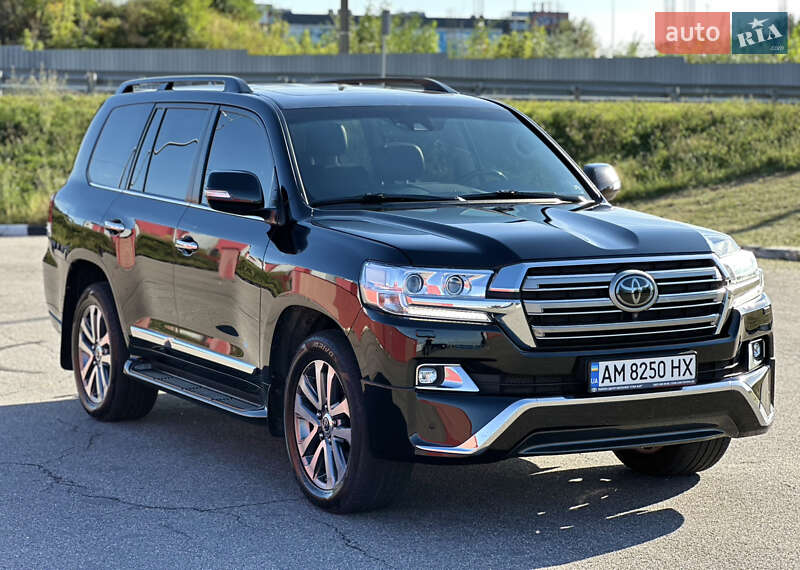 Toyota Land Cruiser 2018
