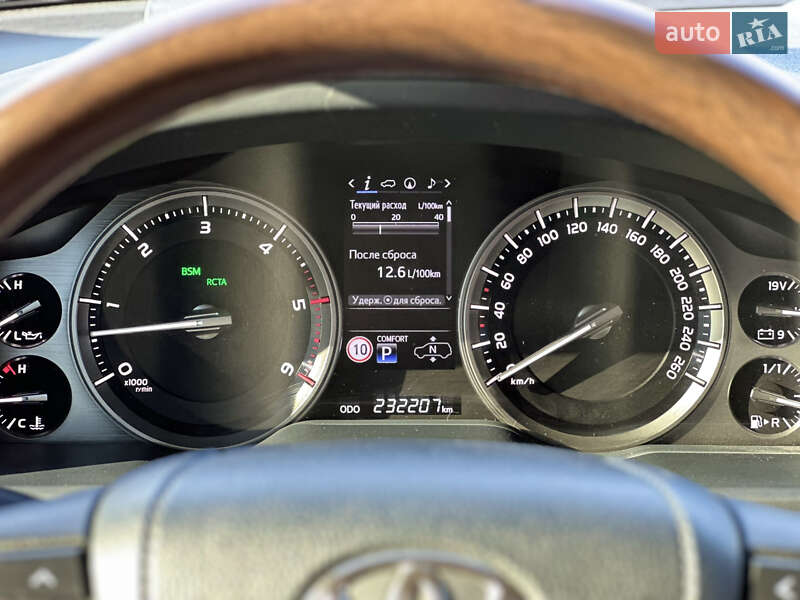 Toyota Land Cruiser 2018