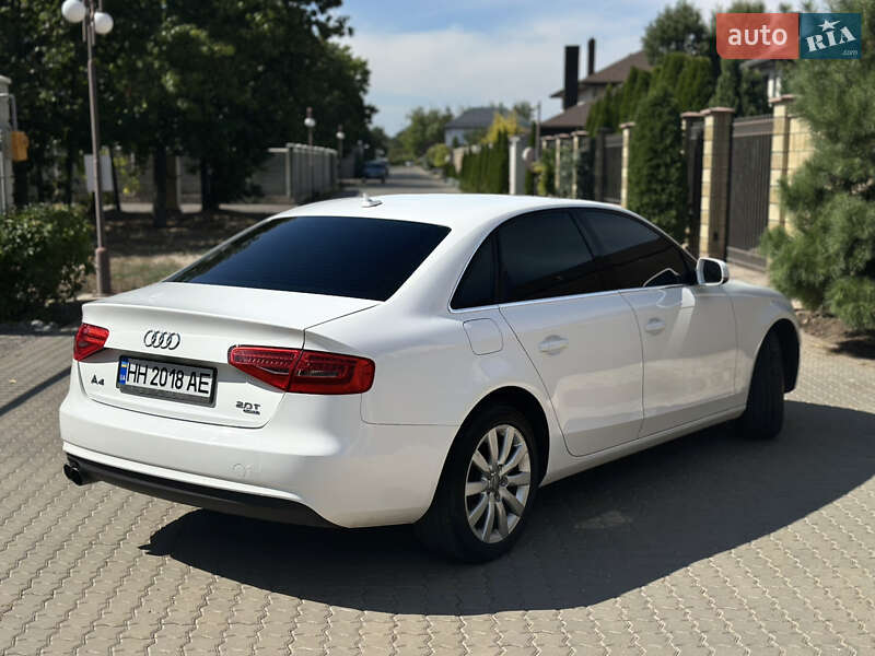 Audi-30