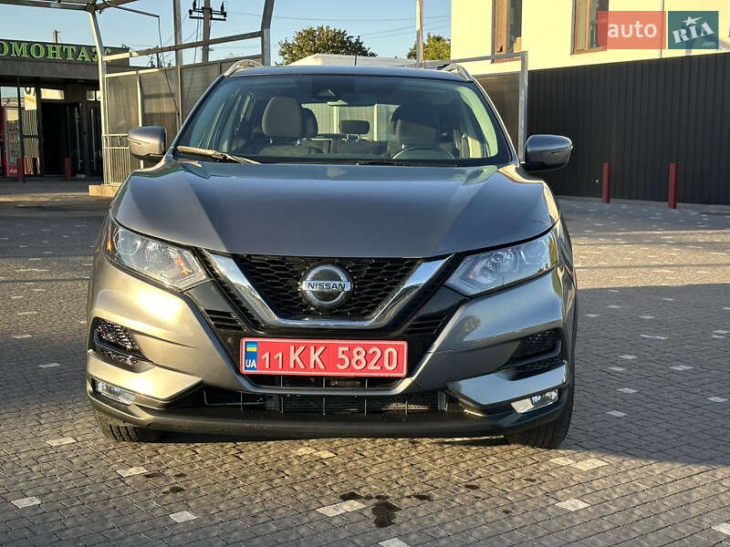 Nissan-10