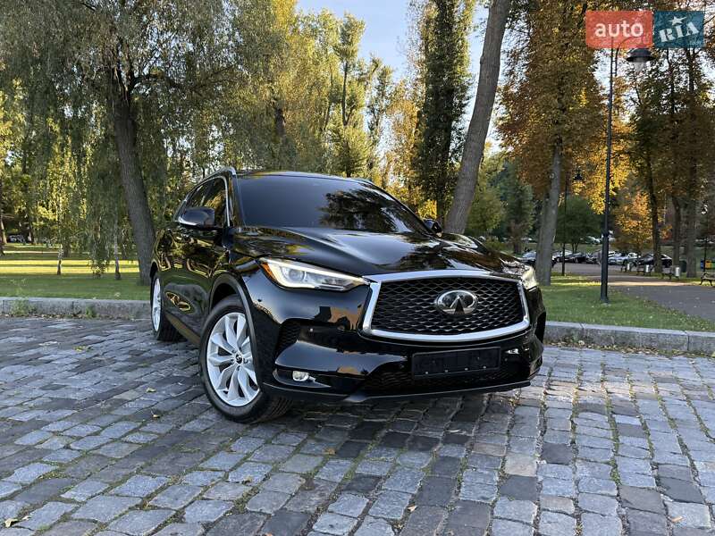 Infiniti-33
