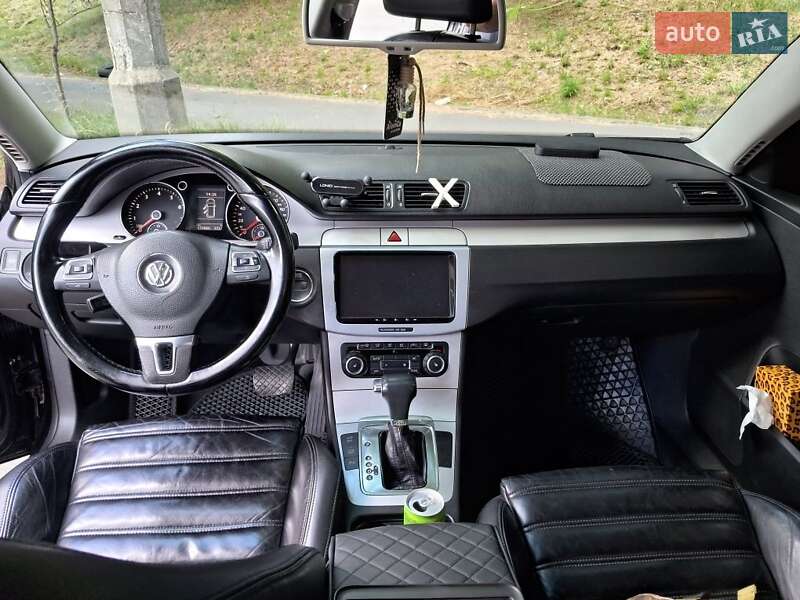 Volkswagen Passat 2010