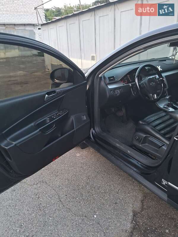 Volkswagen Passat 2010