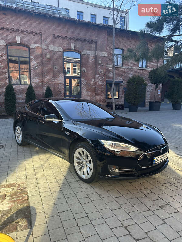Tesla-3