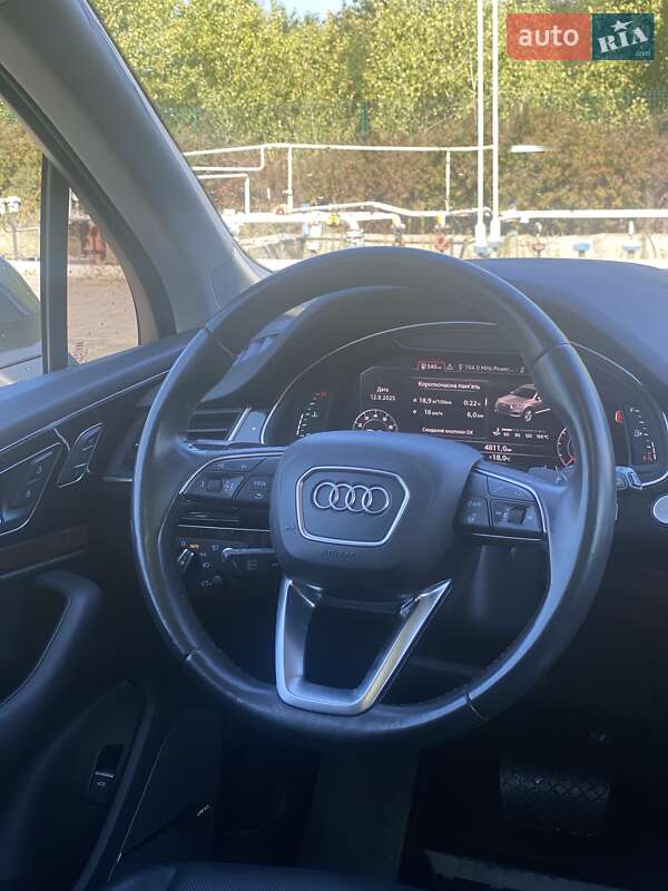 Audi-28