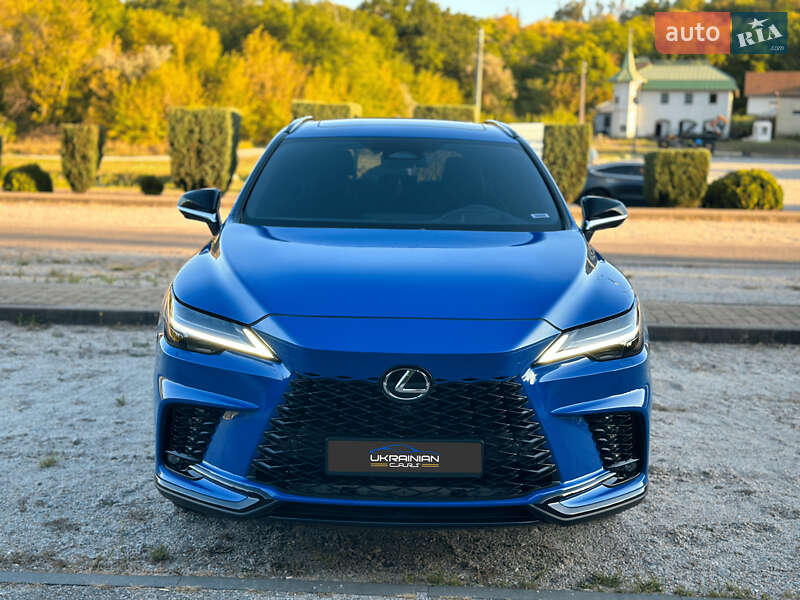Lexus-12