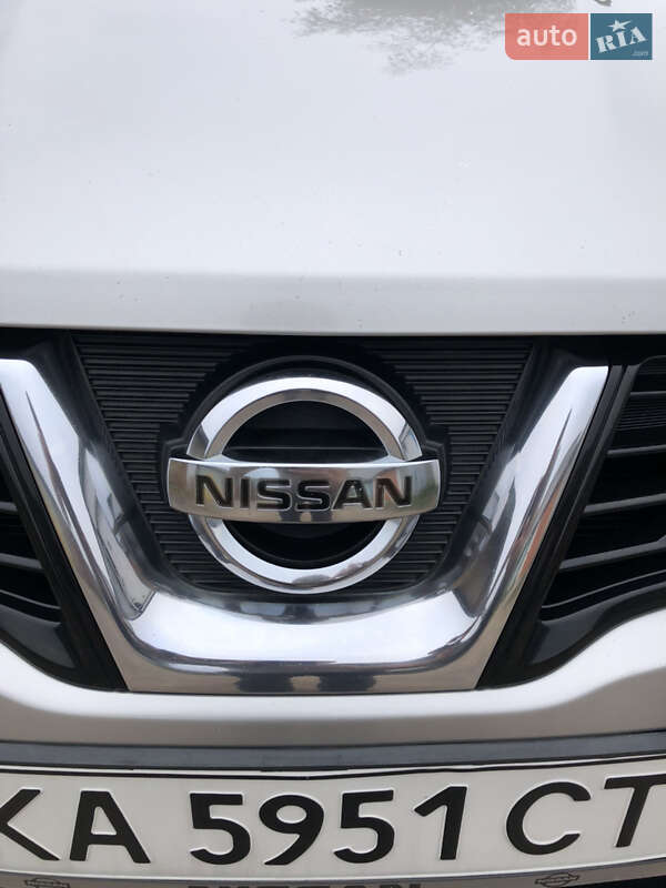 Nissan-76