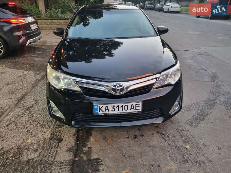 Toyota Camry 2014