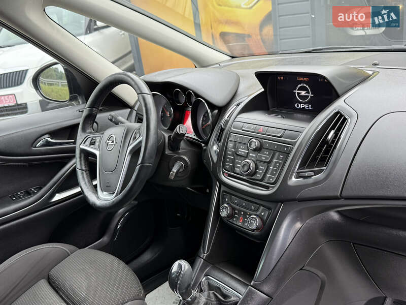 Opel Zafira 2013