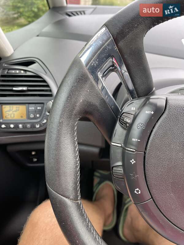 Citroen C4 Picasso 2012