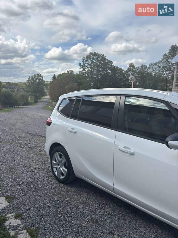 Opel Zafira 2016 Opel Zafira 2016