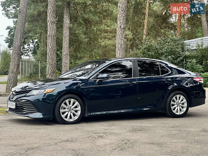 Toyota Camry 2018