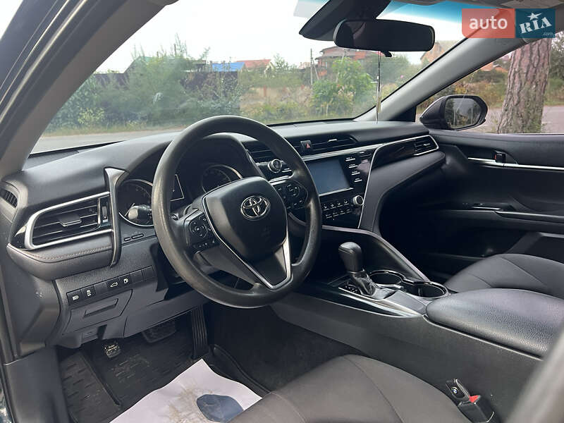 Toyota Camry 2018
