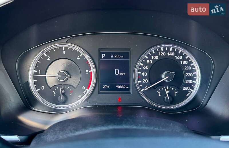 Hyundai-8