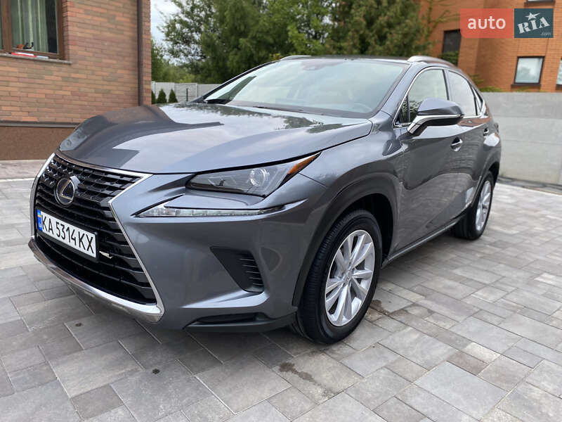 Lexus-33