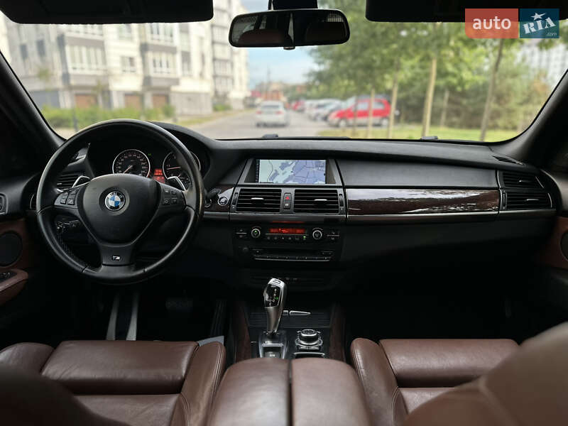 BMW X5 2011