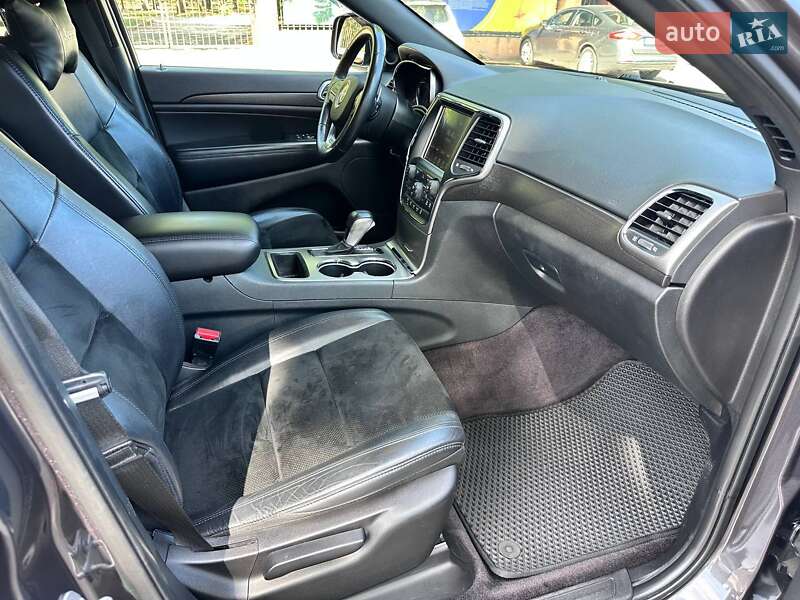 Jeep Grand Cherokee 2016