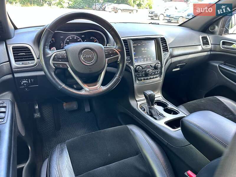 Jeep Grand Cherokee 2016