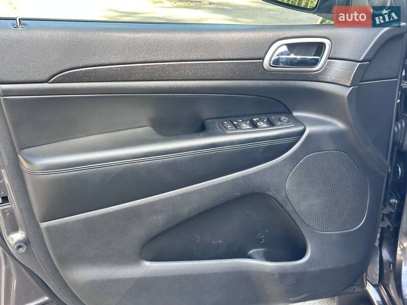 Jeep Grand Cherokee 2016