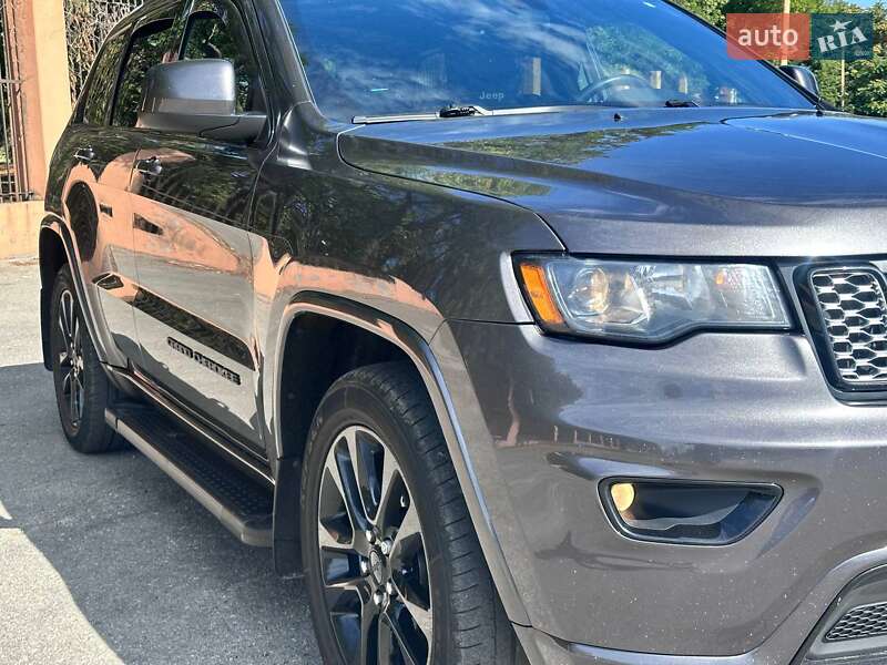 Jeep Grand Cherokee 2016