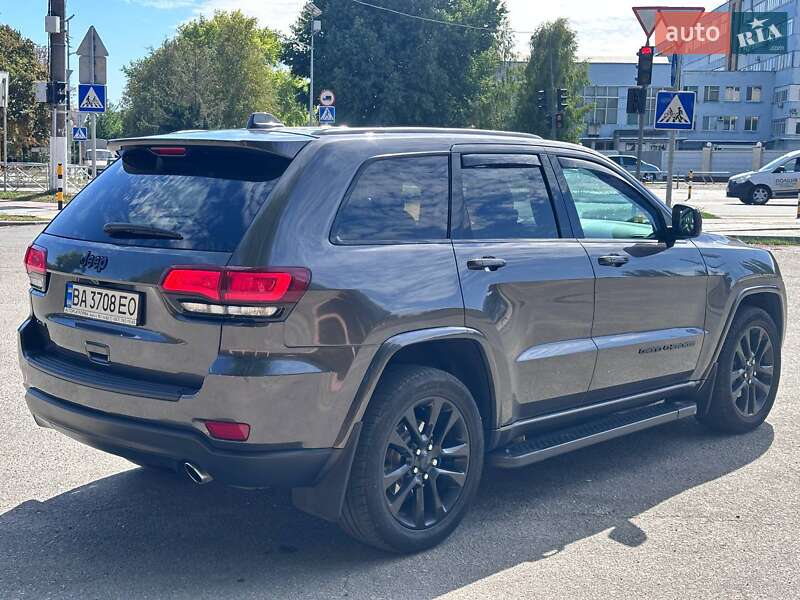 Jeep Grand Cherokee 2016
