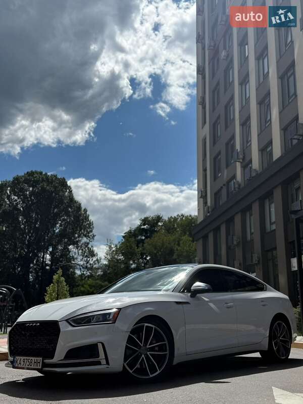 Audi-3
