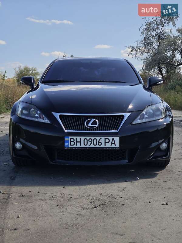 Lexus-3