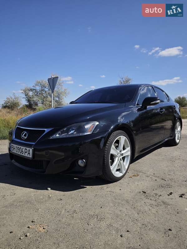 Lexus-8