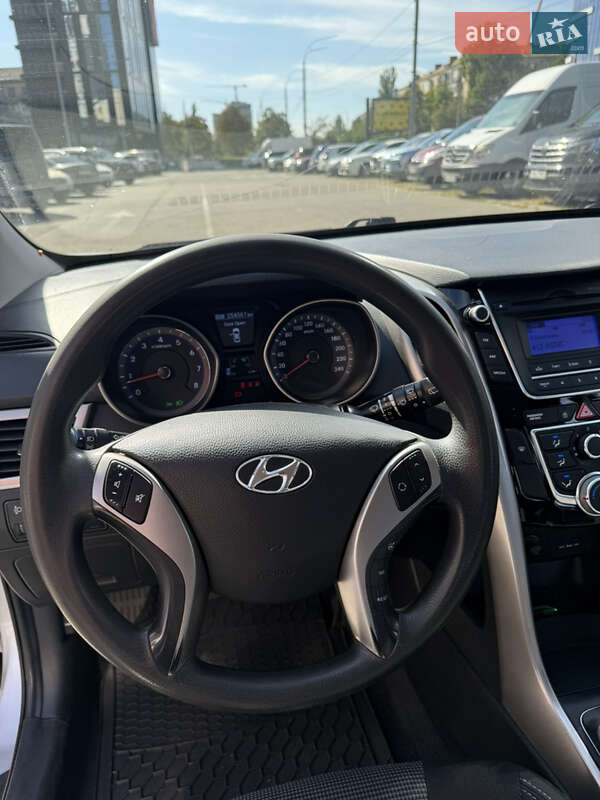 Hyundai-15