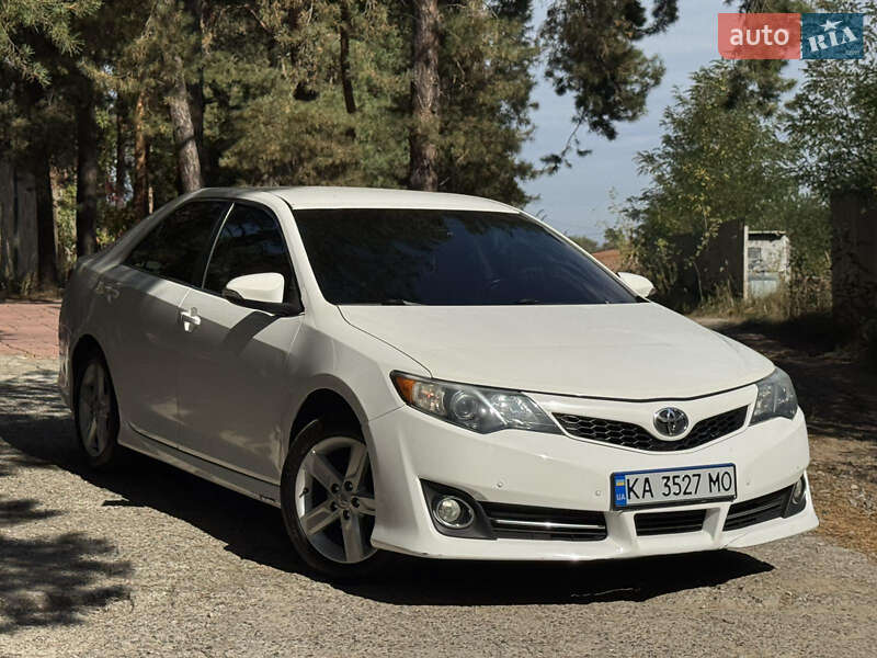 Toyota Camry 2013