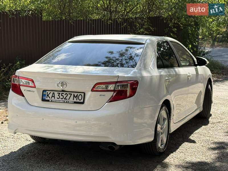 Toyota Camry 2013