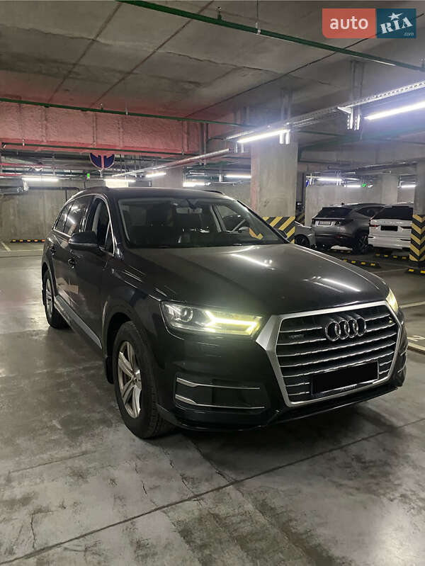 Audi-3