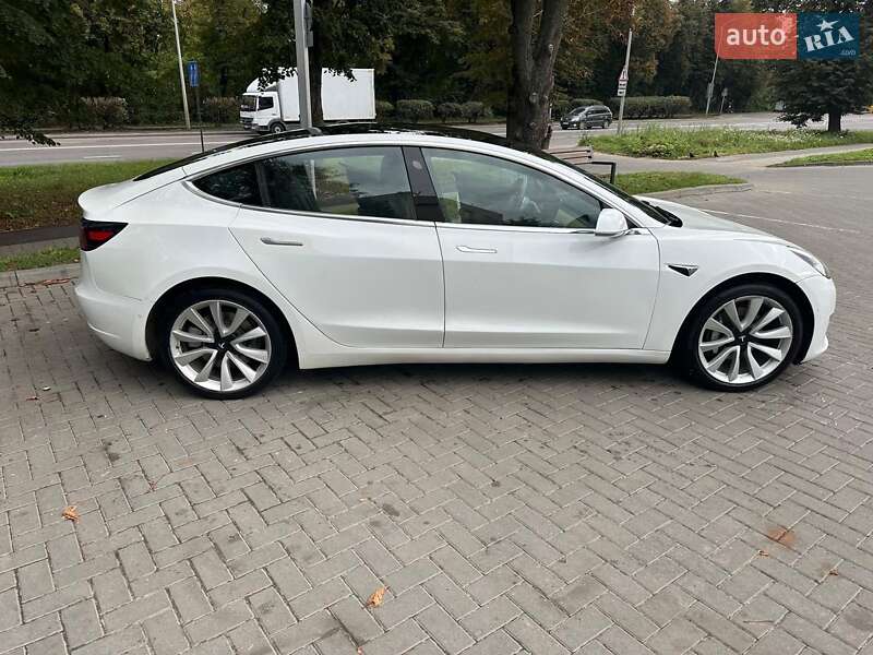 Tesla-31