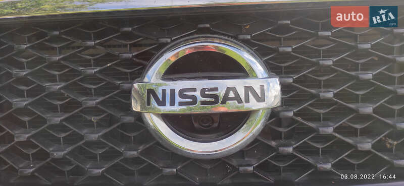 Nissan-22