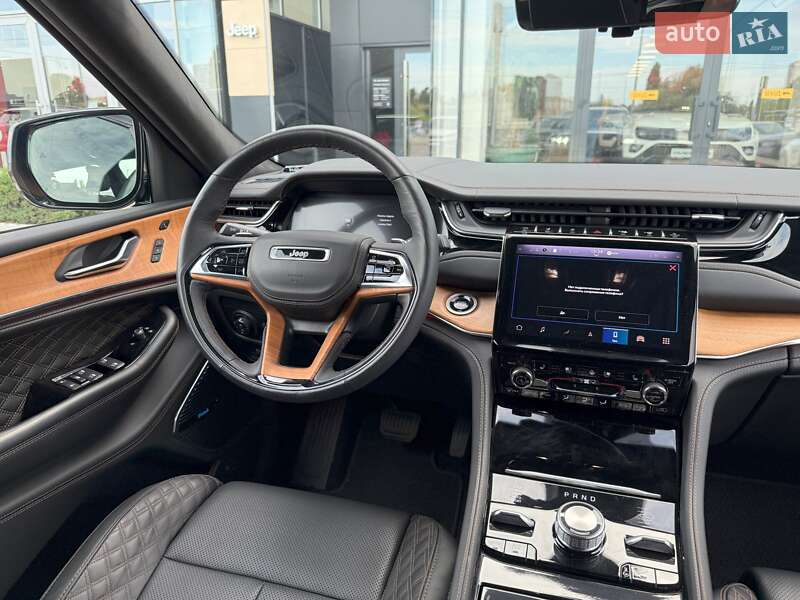 Jeep Grand Cherokee 2024