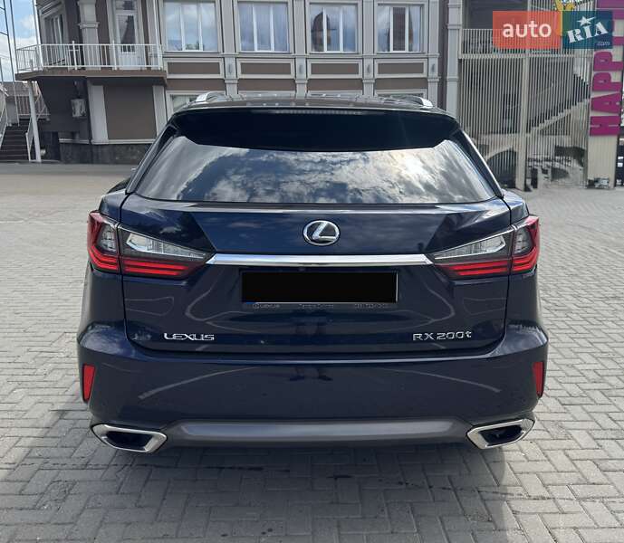 Lexus-33
