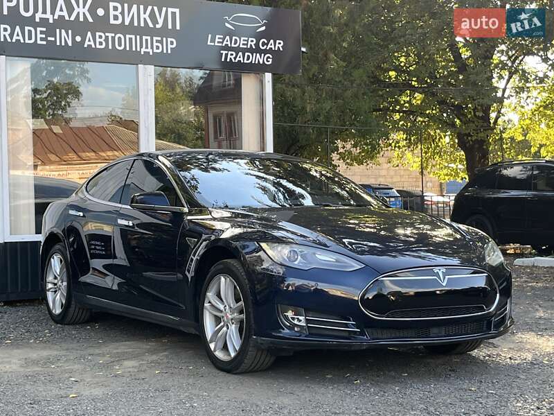 Tesla-4