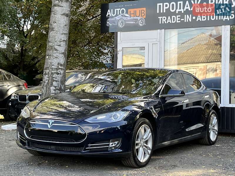 Tesla-8