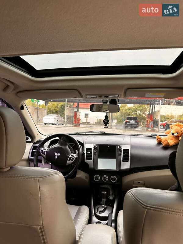 Mitsubishi Outlander 2008