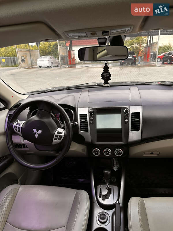 Mitsubishi Outlander 2008